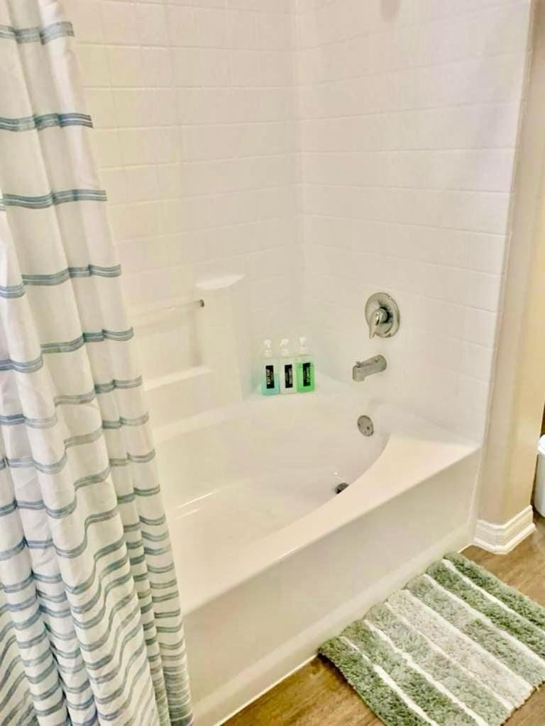 Huge 1Bedroom Penthouse in Marina Del Rey- Center Near Airport 10-15min Apartment in Marina del Rey