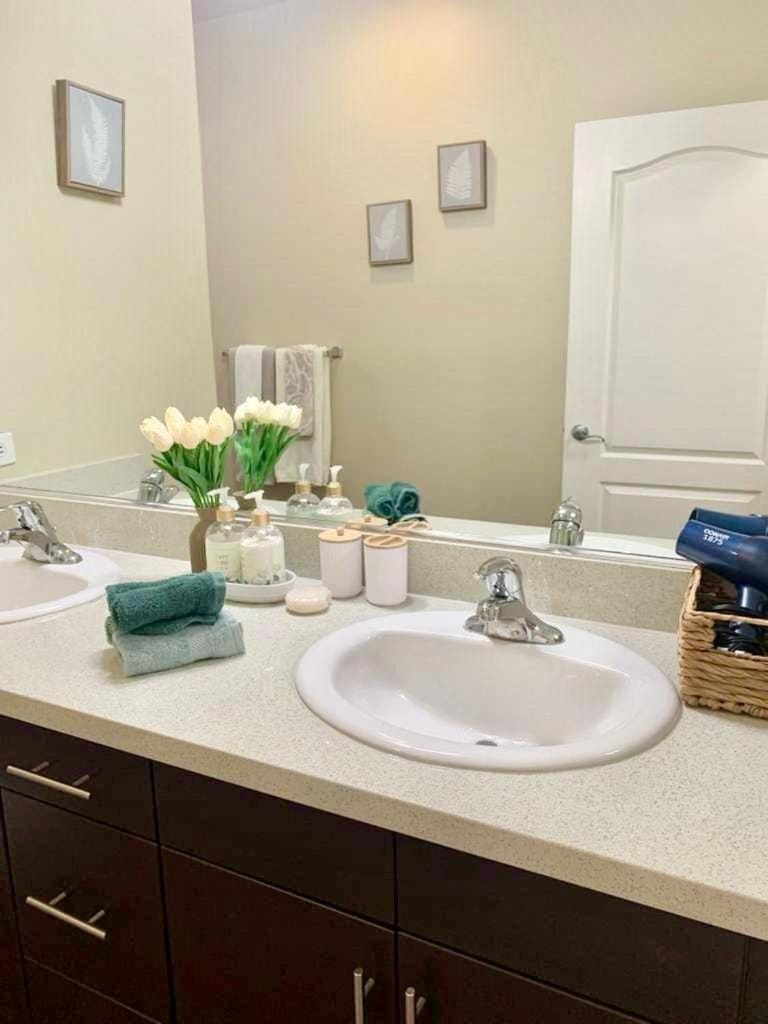 Huge 1Bedroom Penthouse in Marina Del Rey- Center Near Airport 10-15min Apartment in Marina del Rey