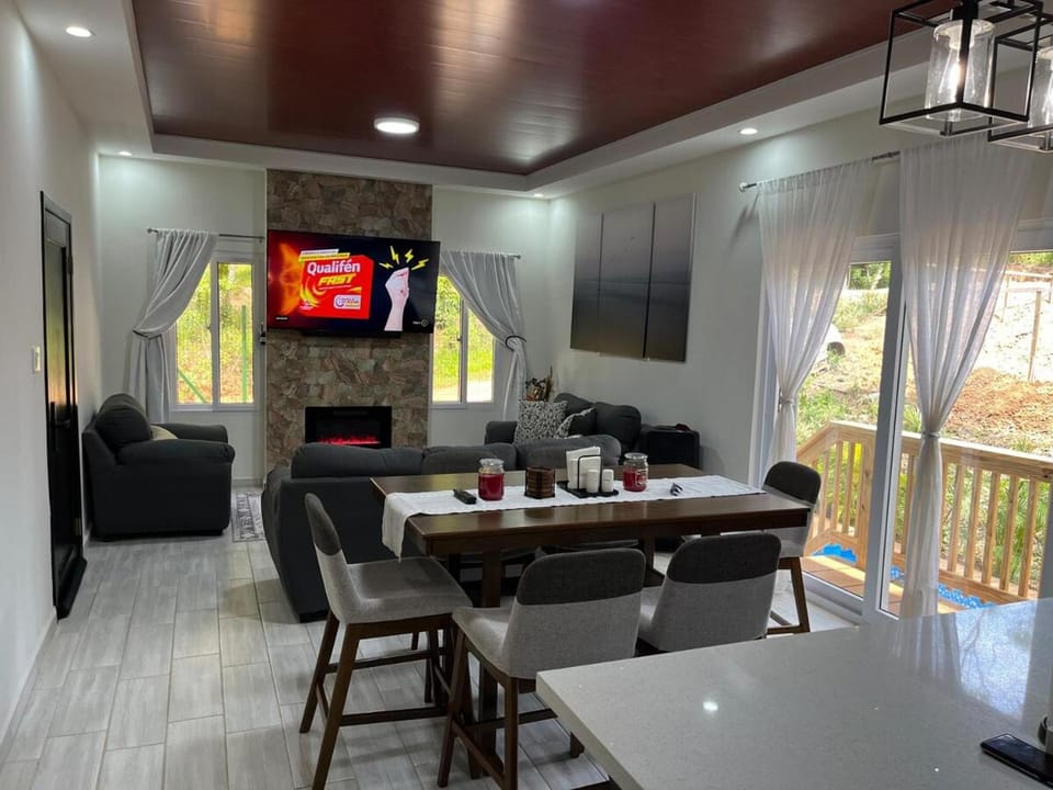 Living room, Dining area