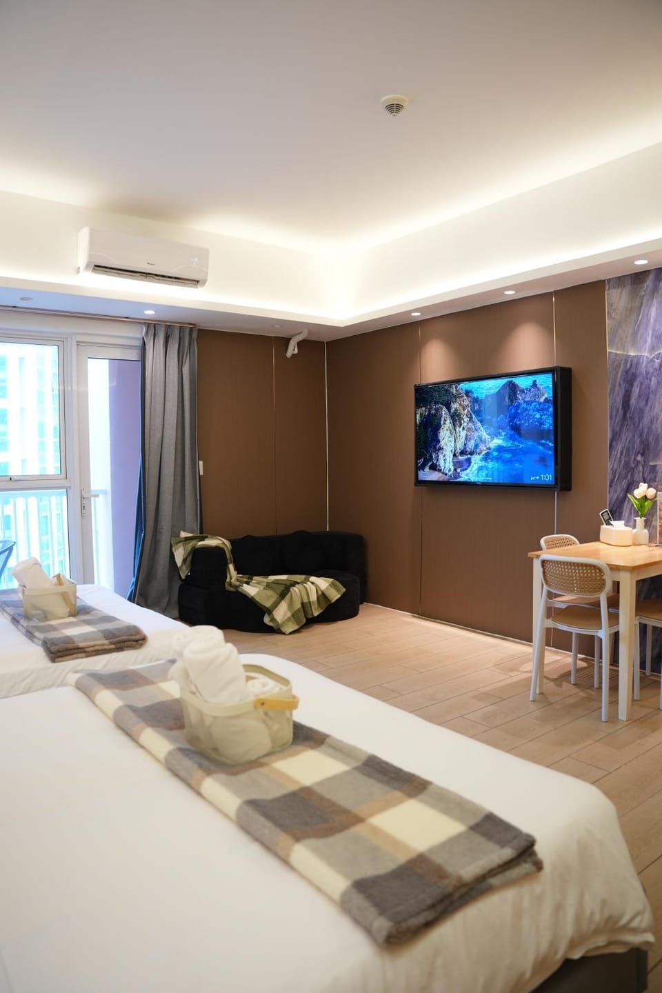Venice Luxe Twin Bed Apt , Kitchen, sauna, pool, For 3 guests only Apartment in Makati