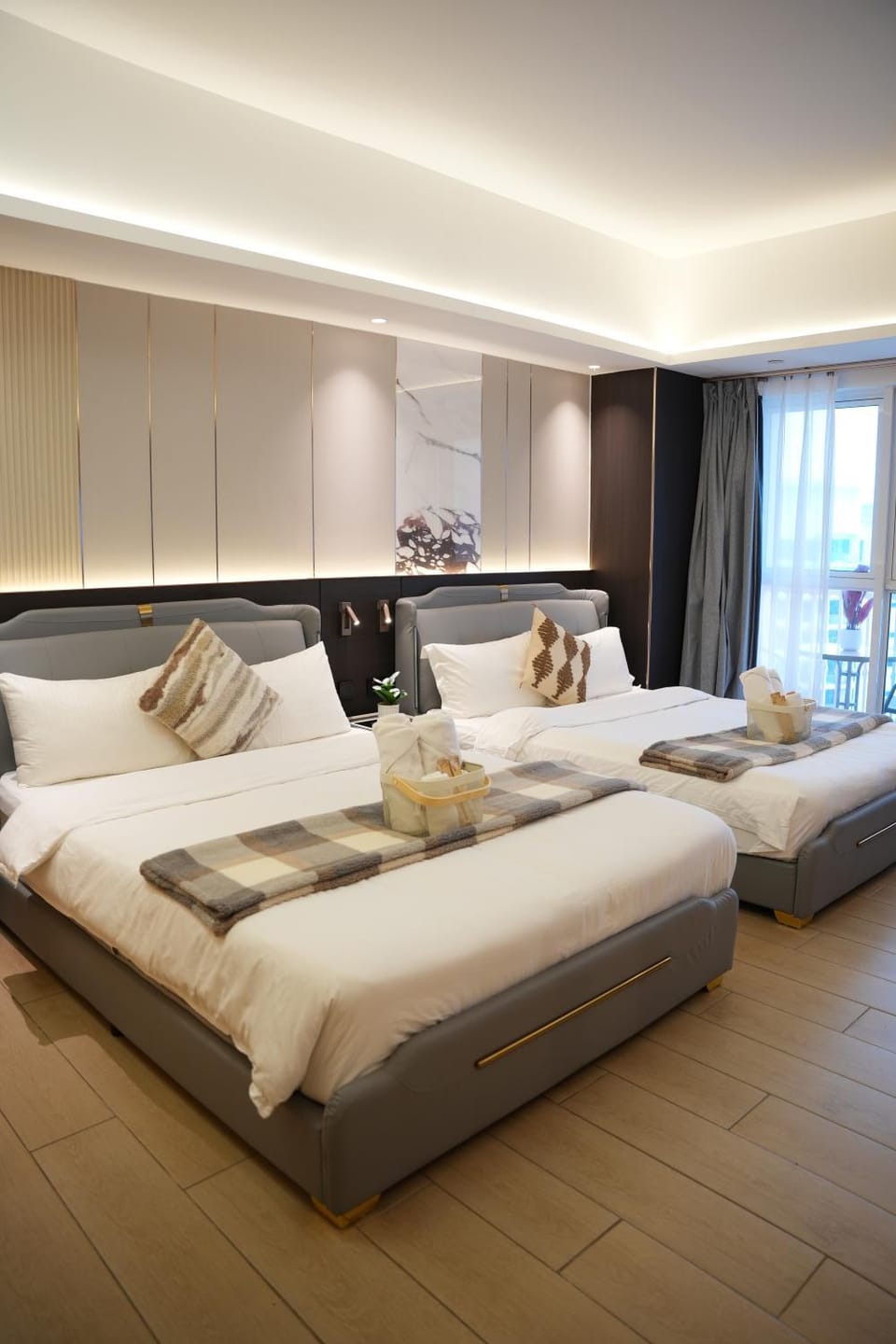 Venice Luxe Twin Bed Apt , Kitchen, sauna, pool, For 3 guests only Apartment in Makati