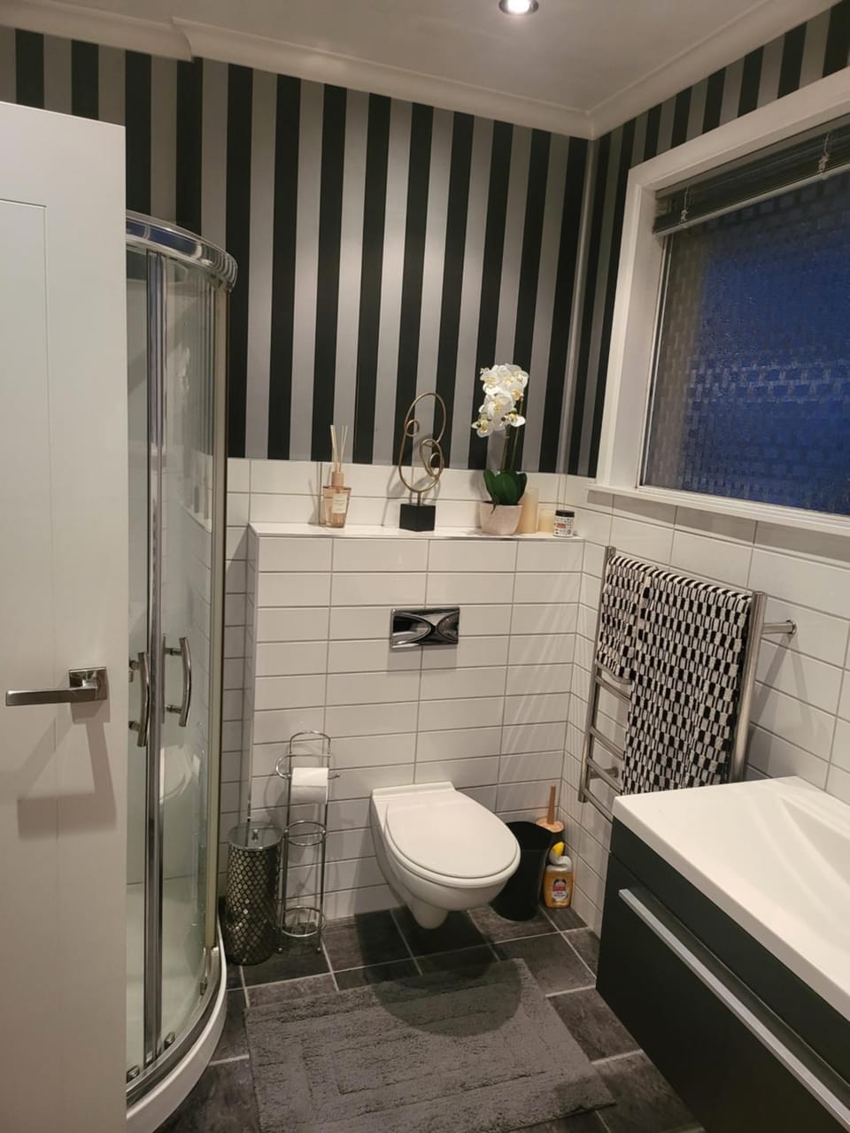 Bathroom, Bath