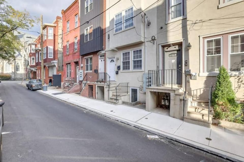 Private Room | Temple | Fast WiFi | Kitchen V Bed and Breakfast in Philadelphia