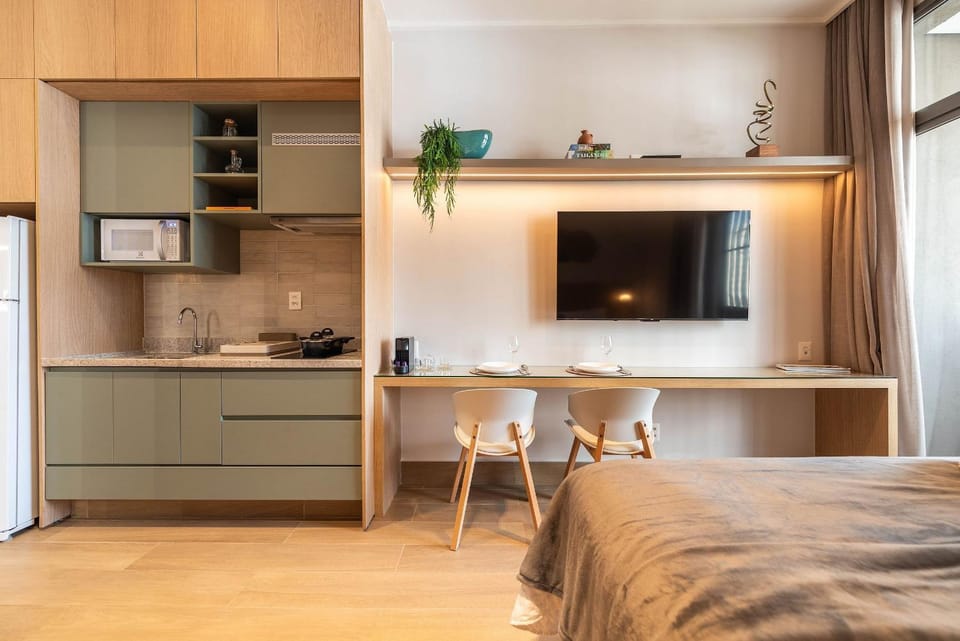 Bed, TV and multimedia