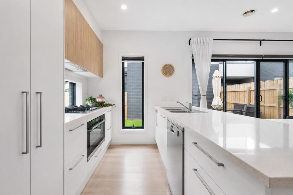 Patio, Kitchen or kitchenette, dishwasher