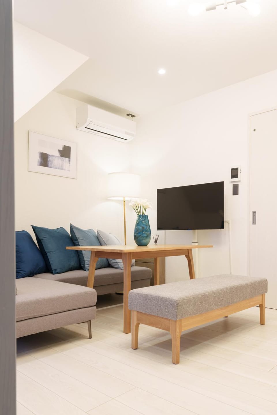 Tateishi House in Tokyo Picturesque Neighborhood Apartment in Japan