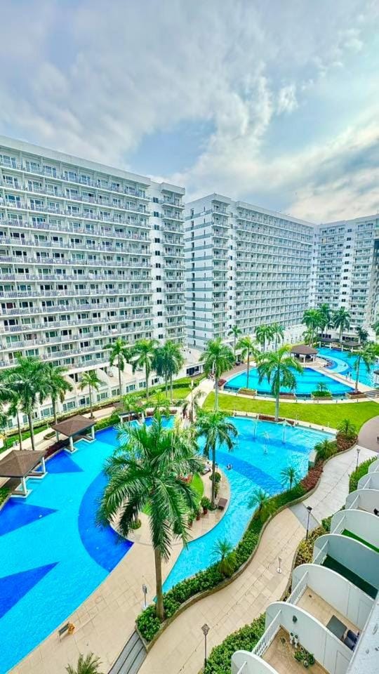 Pool view, Swimming pool, Swimming pool