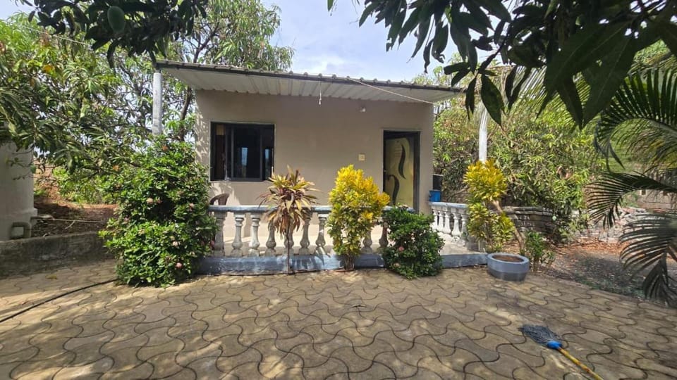 Hotel Saffron Indian Spice Resort Farm Stay in Gujarat