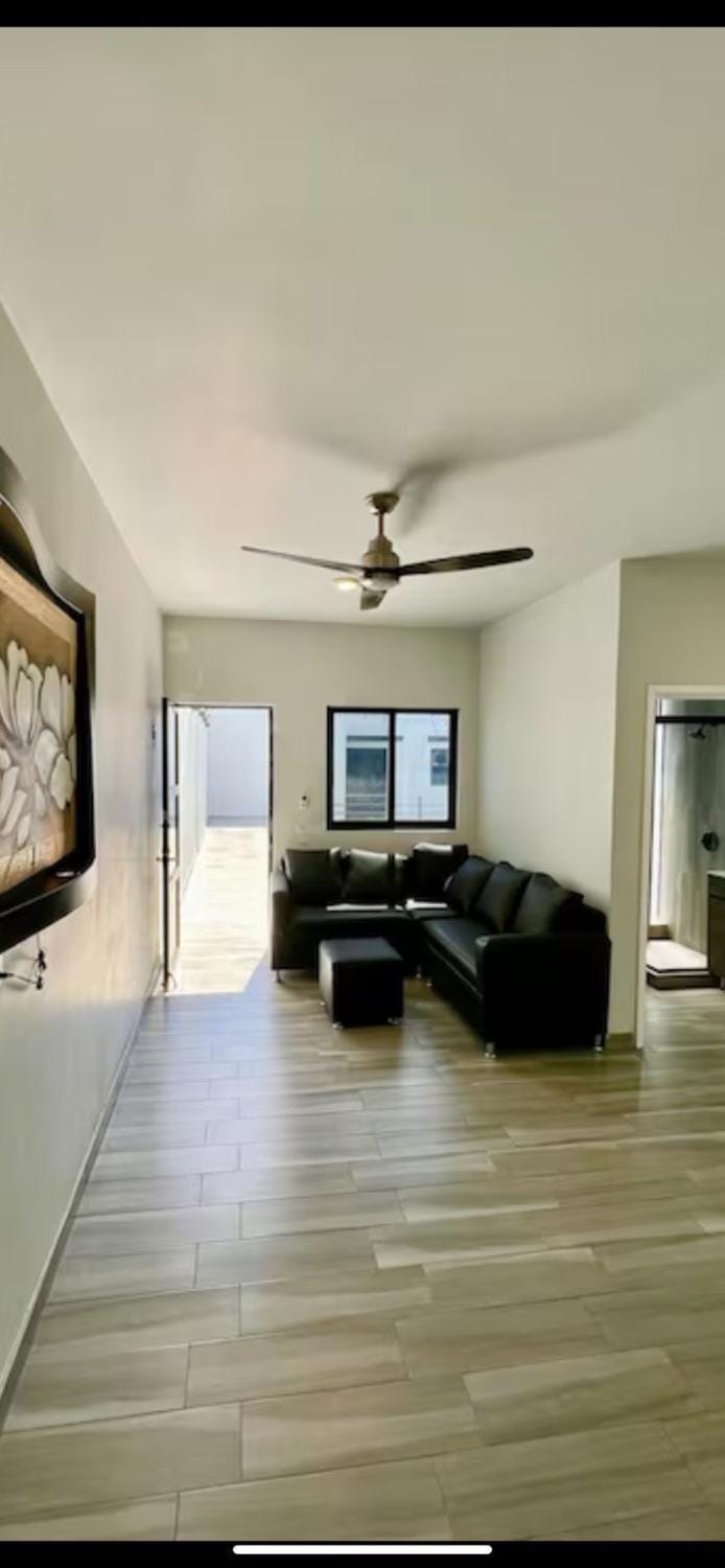 Residencia de lujo con alberca para 16 lo House in Guadalajara