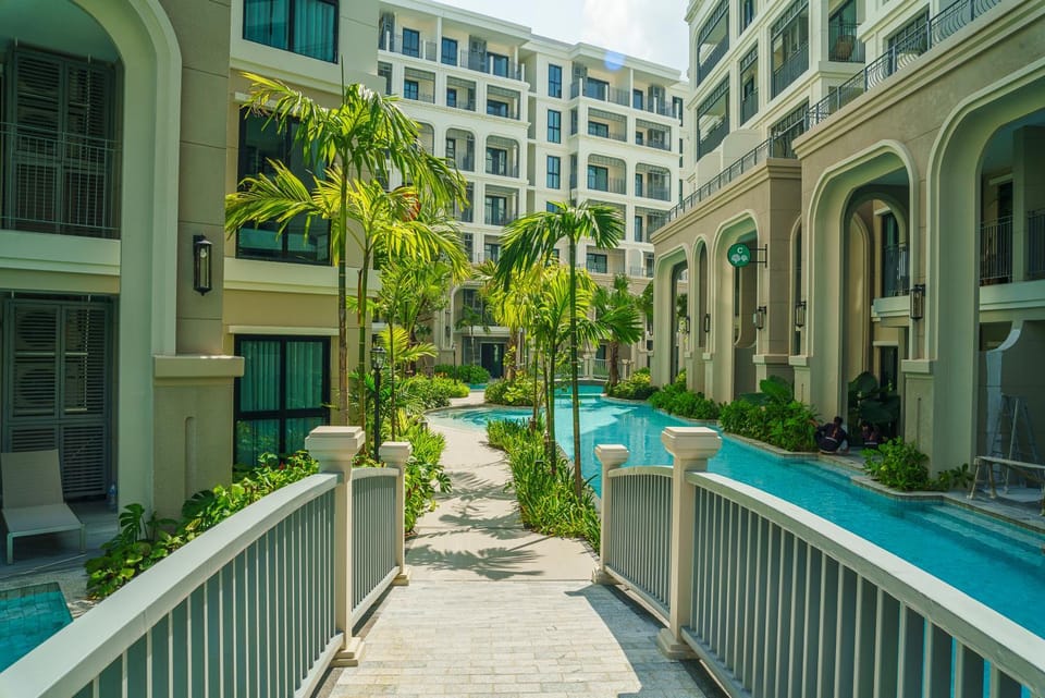 Property building, Swimming pool