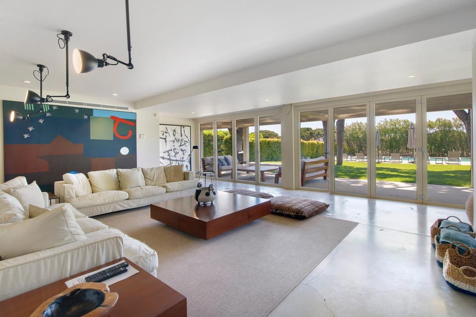 Property building, Living room