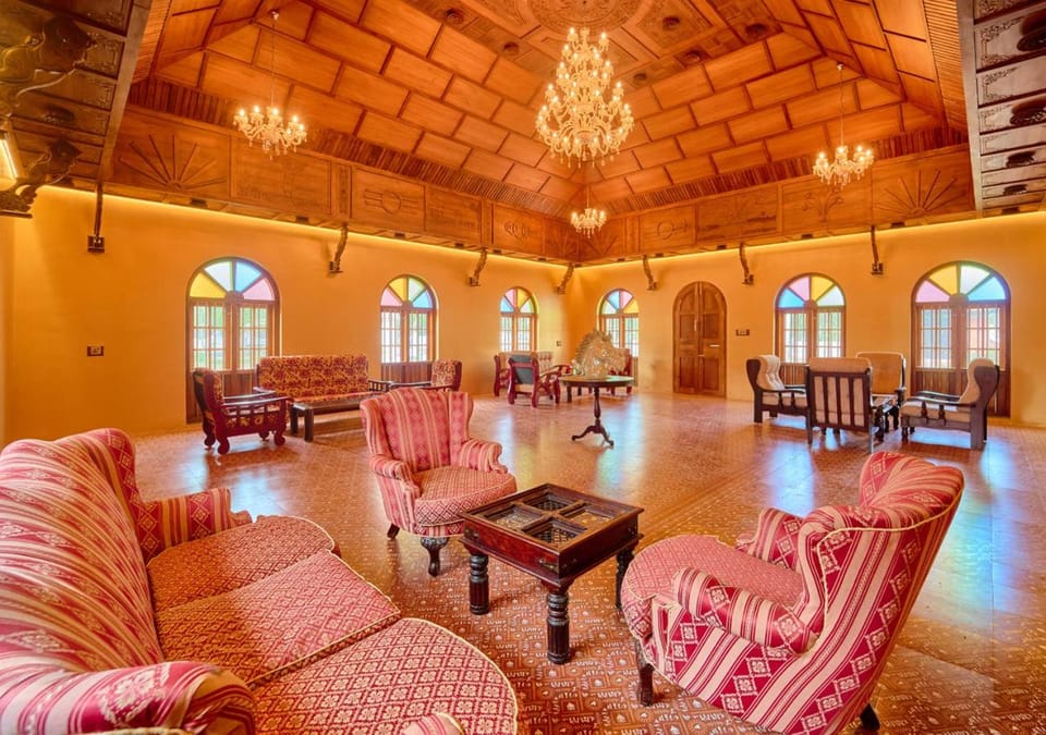 Living room, Seating area