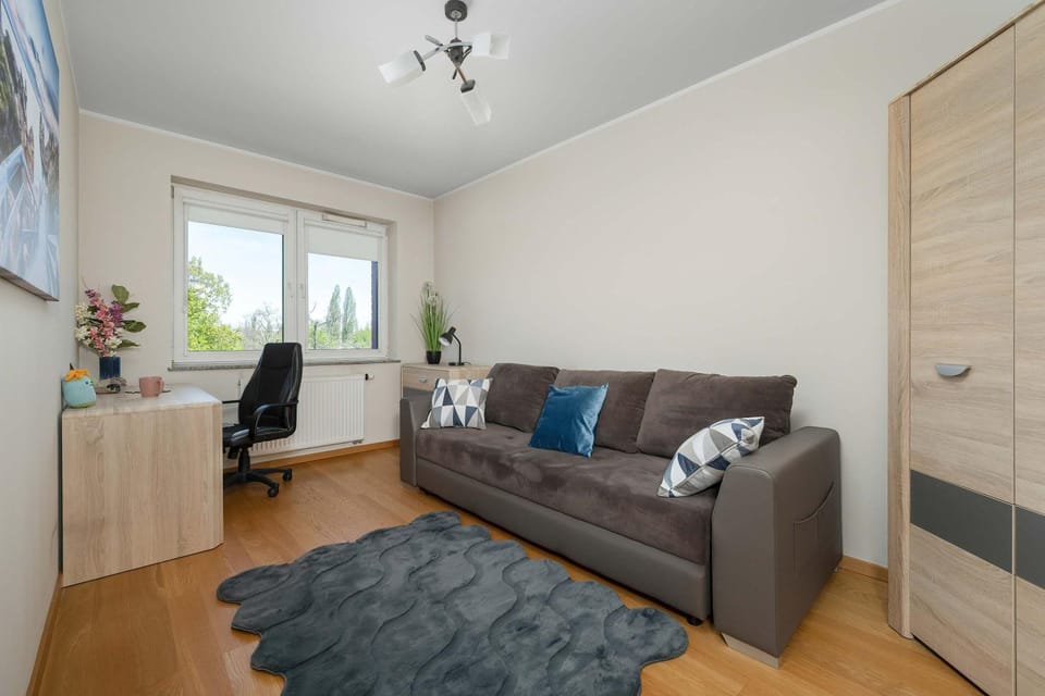 Seating area, Bedroom