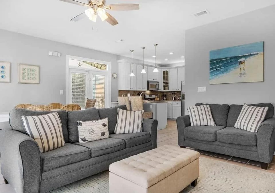 Crystal Beach Home with Private Pool Walk to Beach House in Destin