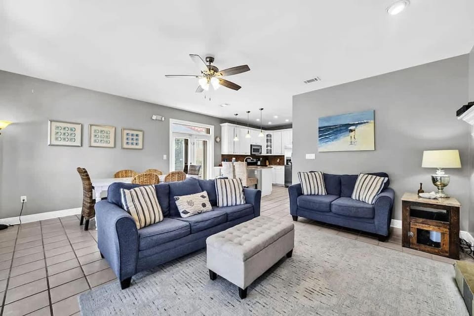Crystal Beach Home with Private Pool Walk to Beach House in Destin