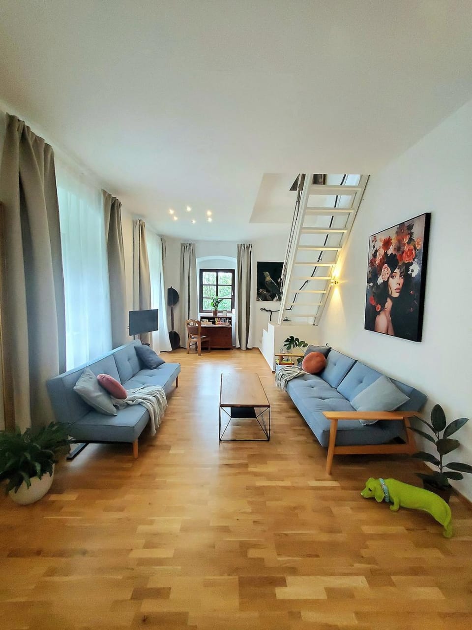 Außergewöhnliche familien- und hundefreundliche Maisonette-Wohnung im historischen Jagdschlössl - KEINE MONTEURE Apartment in Bavaria