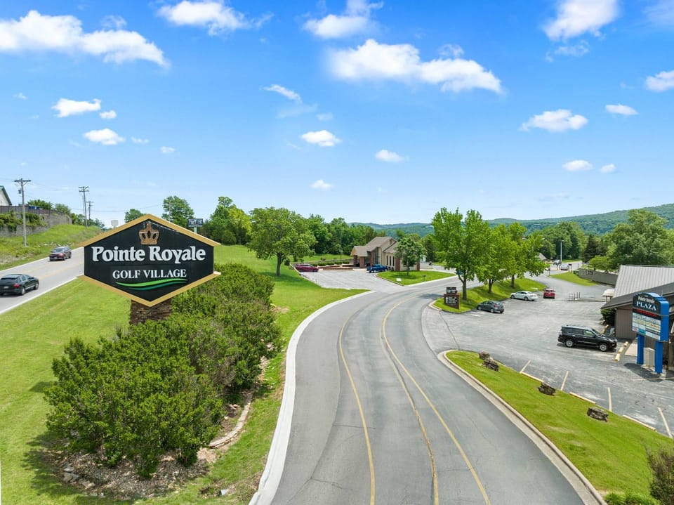 Hole-in-One Hideaway For 4 House in Branson