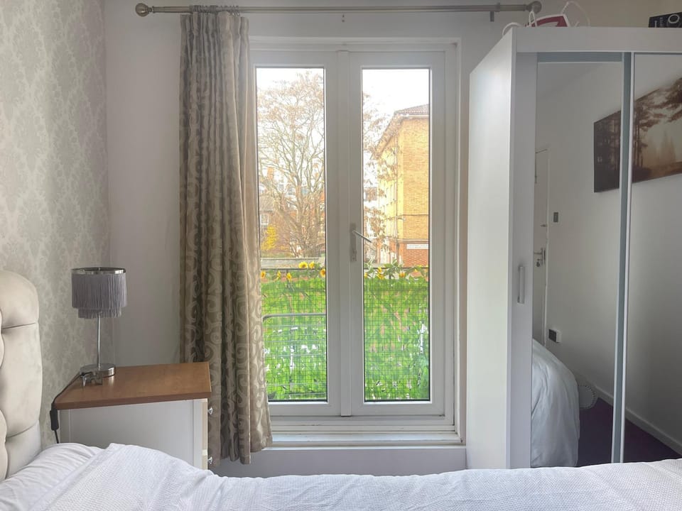Room with kitchen in Central London Bed and Breakfast in London