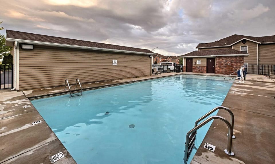 Sunset Cove at Table Rock Lake House in Branson