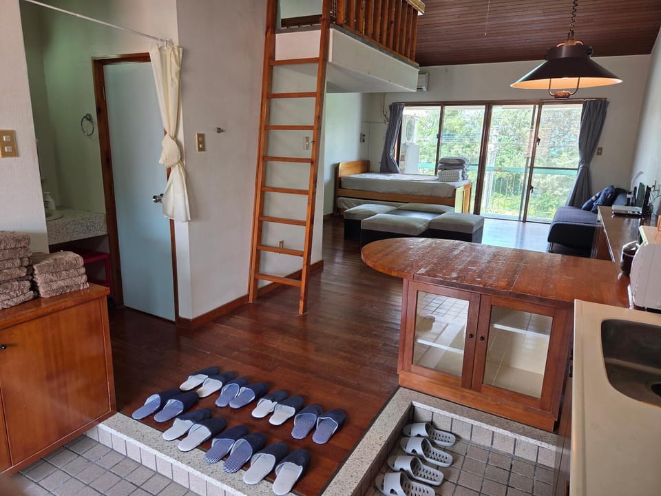 Living room, Bedroom