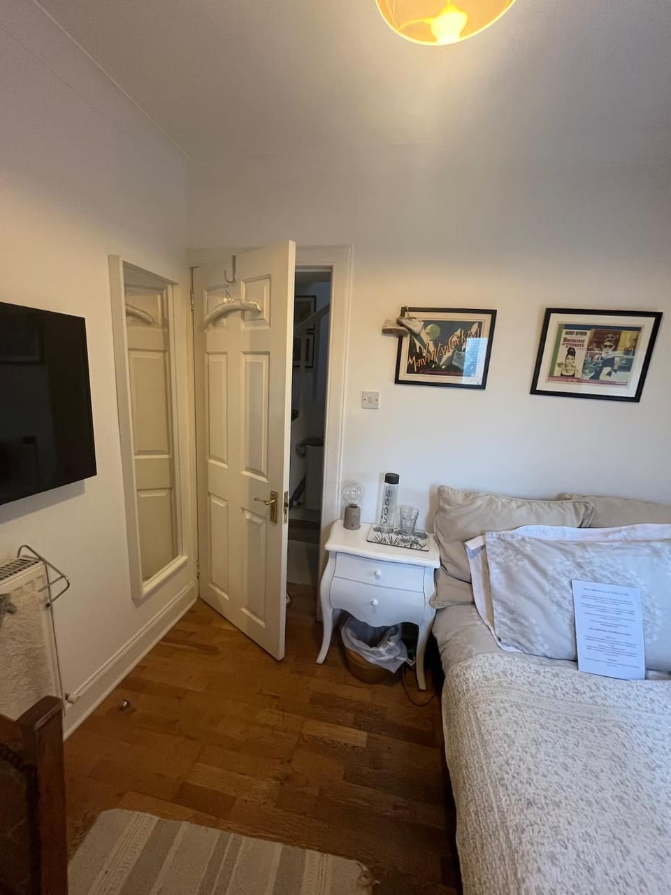 Small charming single bedroom in a Victorian House from 1885 Vacation rental in Edinburgh