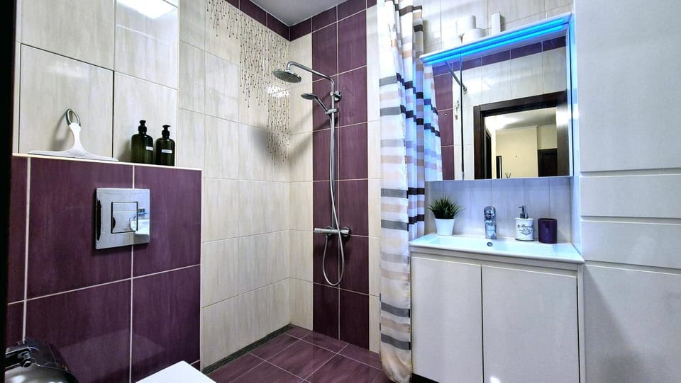 Shower, Bathroom