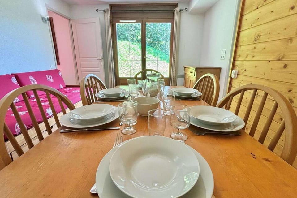 Skiing terrace swimming pool ideal apartment Apartment in Haute-Savoie