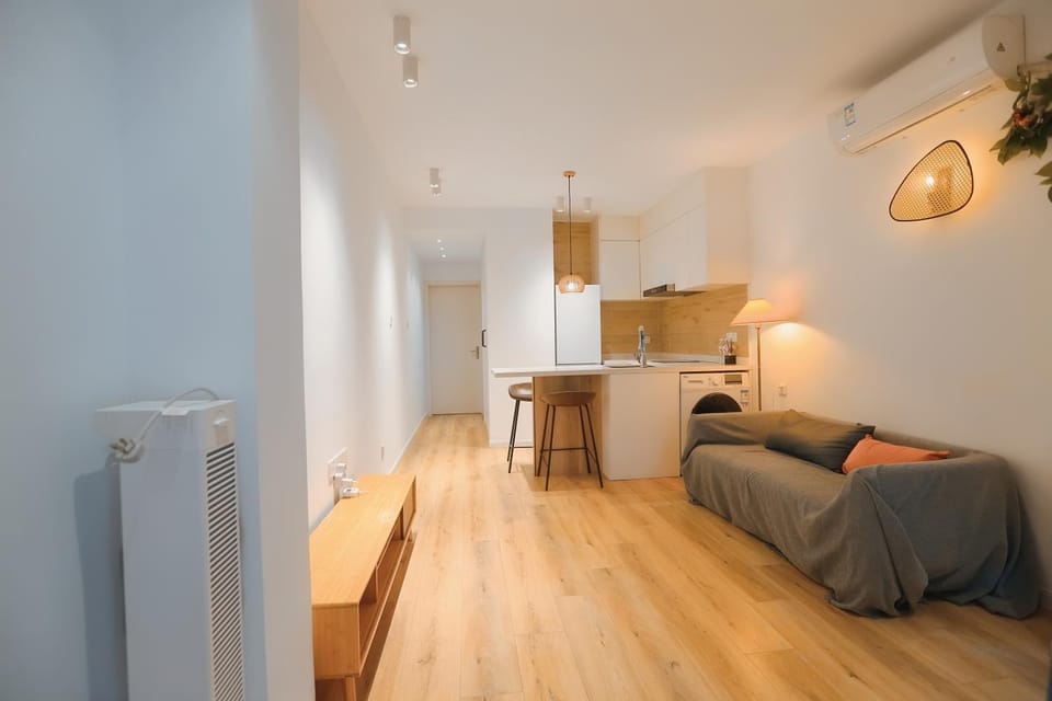 Kitchen or kitchenette, Living room