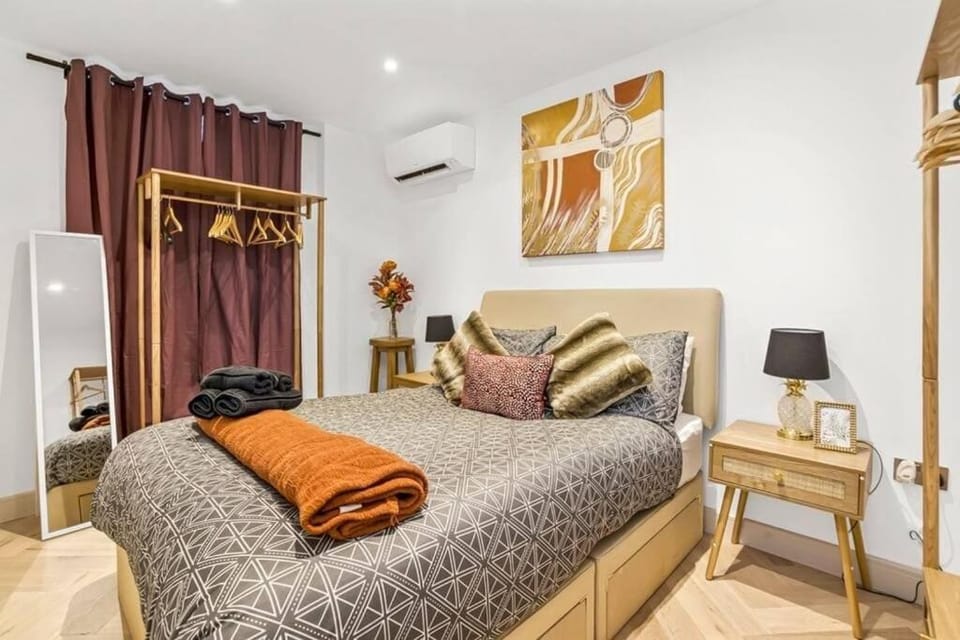 Stylish 2-Bed Paddington Flat Apartment in City of Westminster