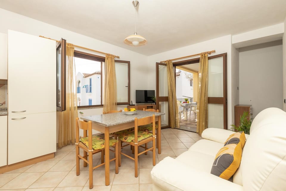 Casa Bynos Sa MonterA Apartment in Santa Maria Navarrese