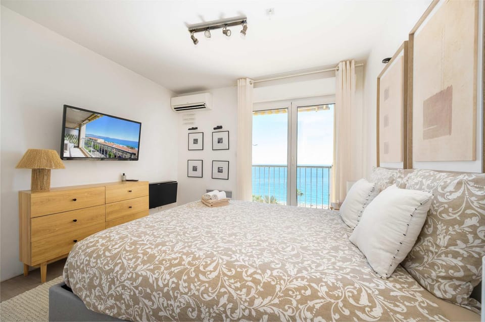 Vue mer & terrasse 5 pers proche plage et centre Apartment in Nice
