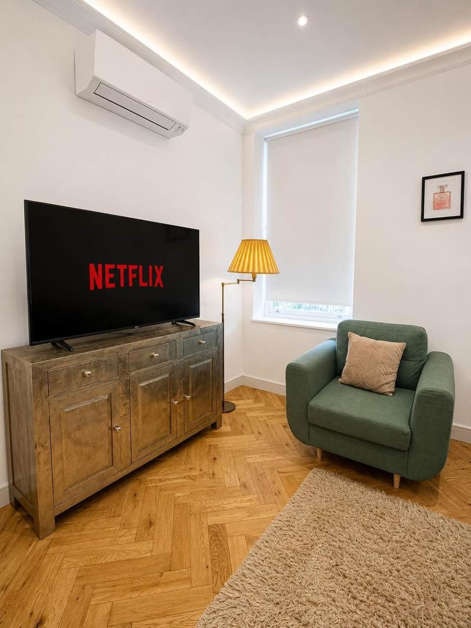 Stylish One-Bedroom near Edgware Rd Apartment in City of Westminster
