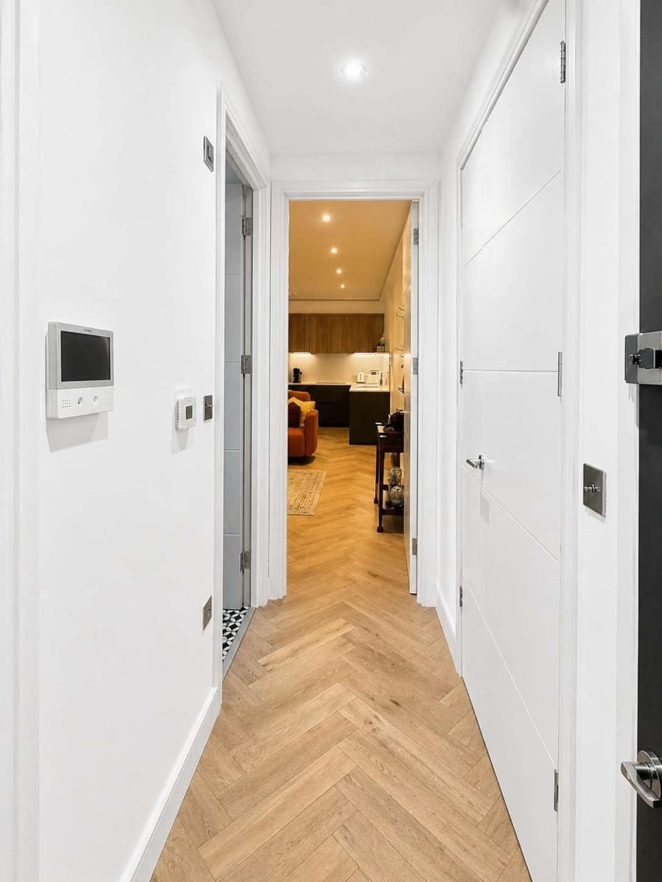 Stylish One-Bedroom near Edgware Rd Apartment in City of Westminster