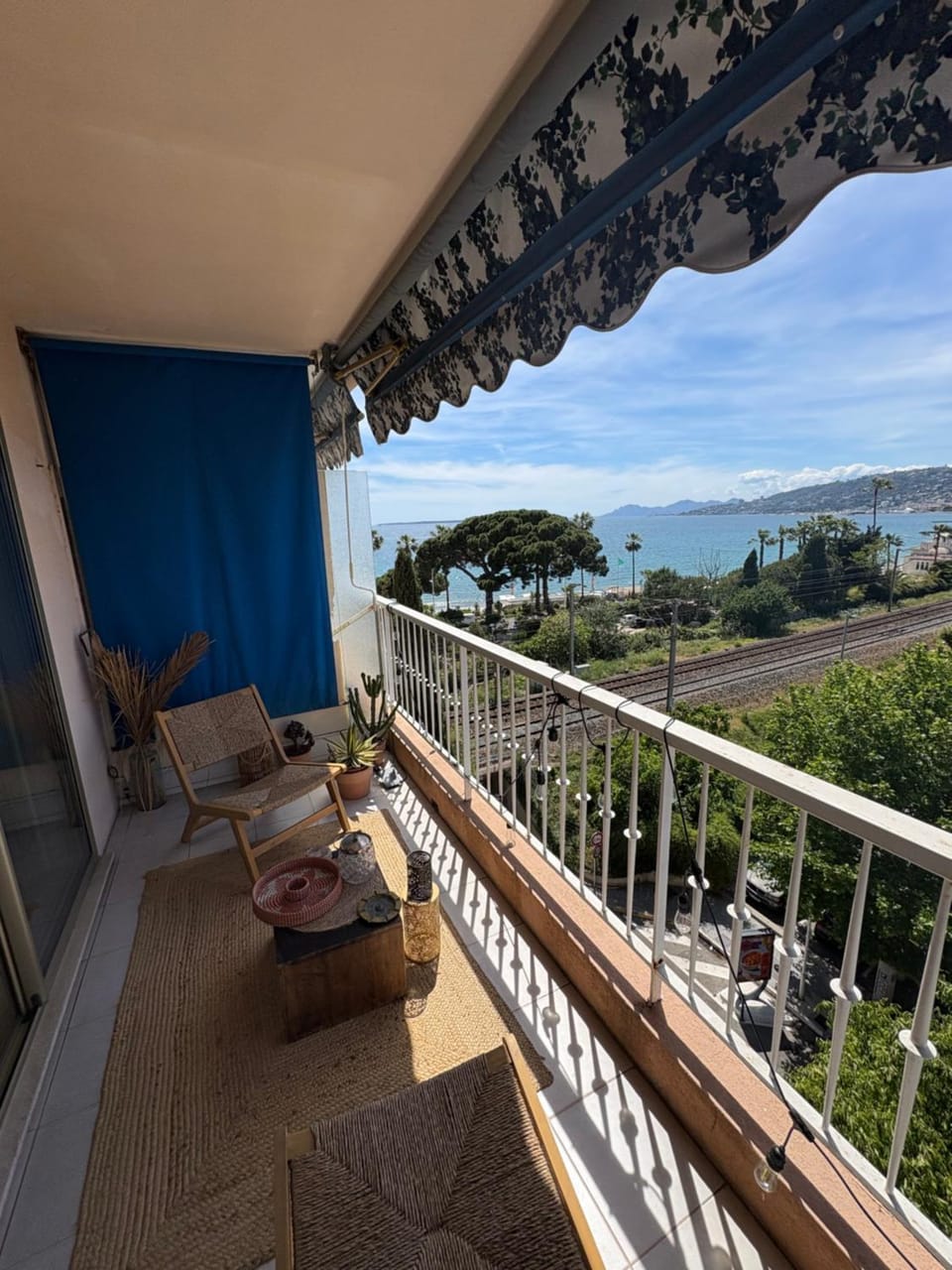 Patio, Day, Natural landscape, View (from property/room), Balcony/Terrace, Sea view