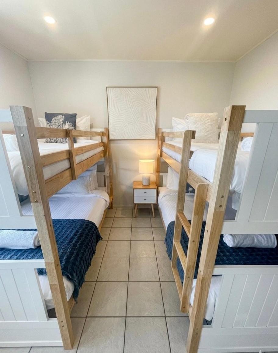Photo of the whole room, Bedroom, bunk bed