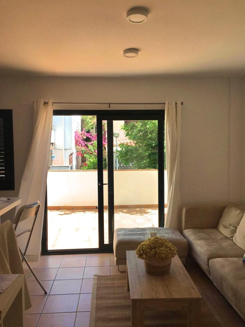 Apartamento centrico y terraza grande Apartment in Cadaqués