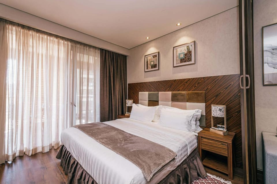 Property building, Bed