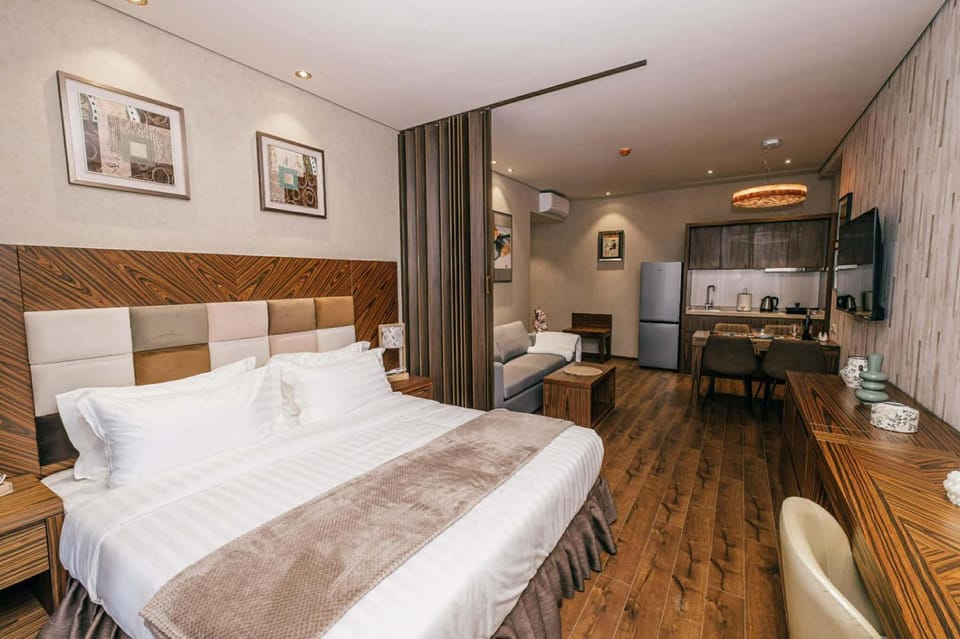 Bed, Kitchen or kitchenette, Photo of the whole room, Lunch, kitchen, kitchen