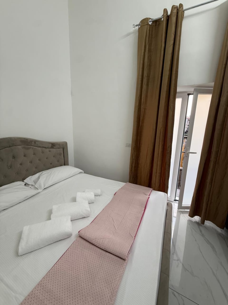 HV Luigi 63 Apartment in Naples