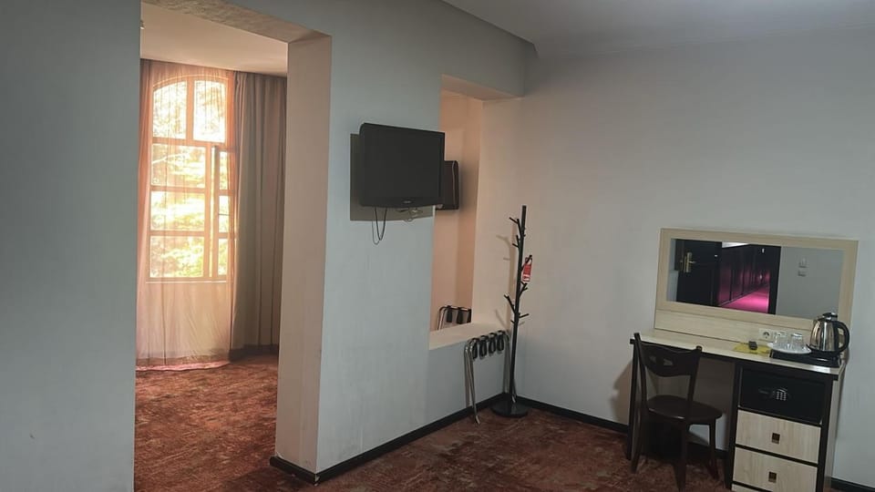 TV and multimedia, Kitchen or kitchenette, hair dresser, minibar