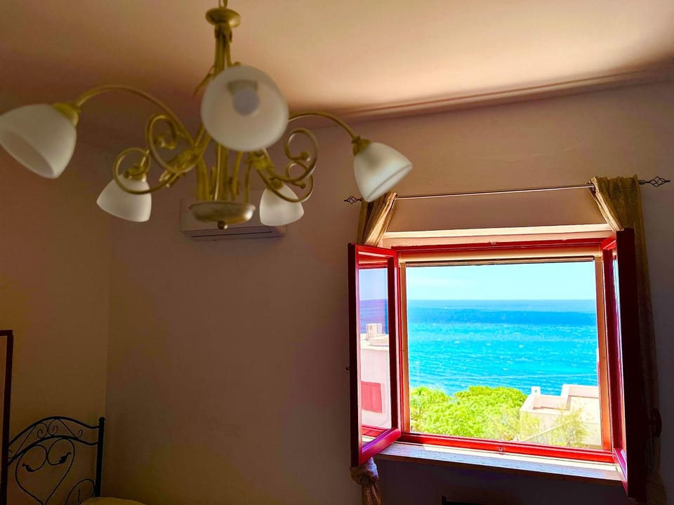 Sun Kissed - Home Holiday House in Torre Vado