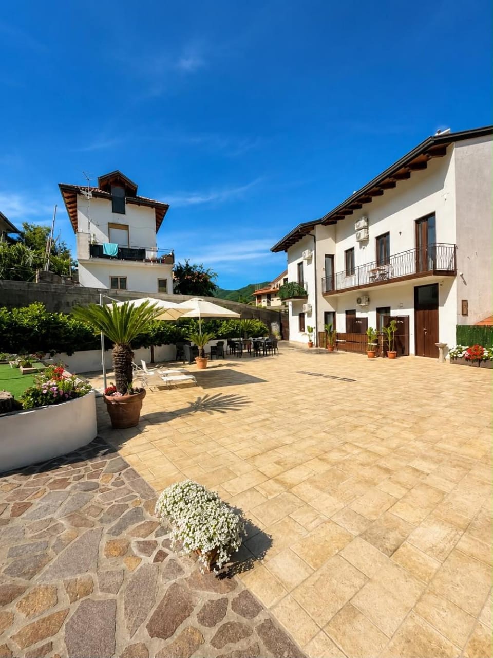 Carlo's Luxury Villa Bed and Breakfast in Agerola