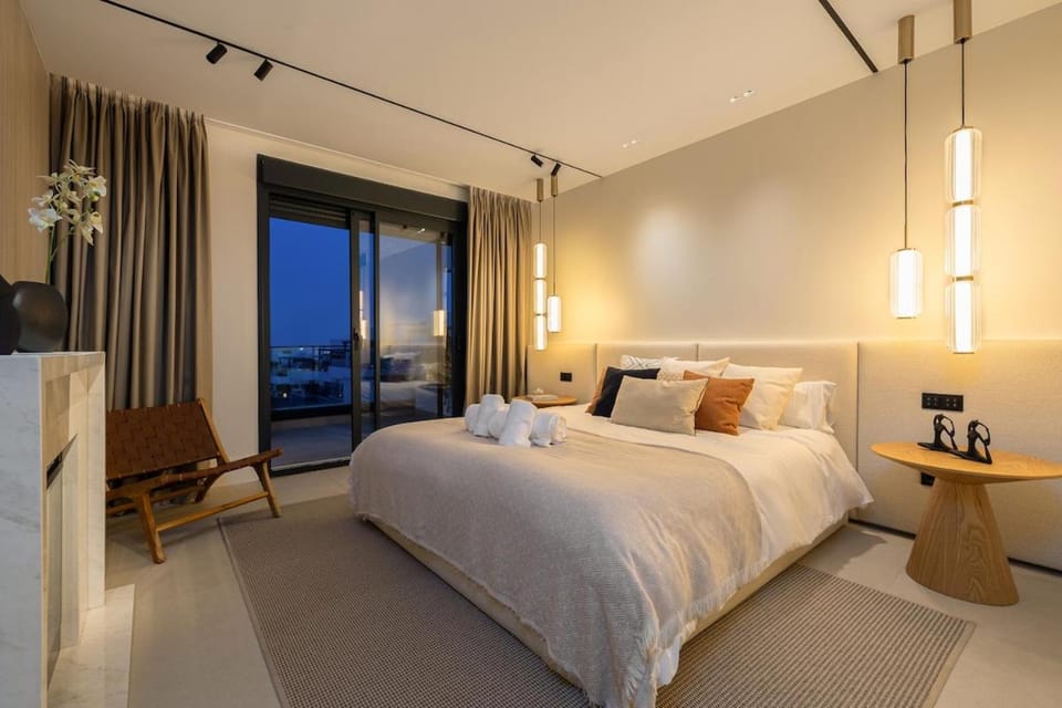 Luxury Penthouse with Jacuzzi, Sea View and Gym Apartment in Estepona
