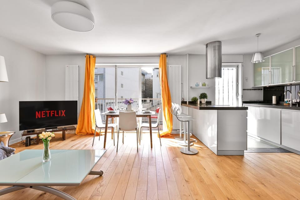 Living room, Dining area, kitchen