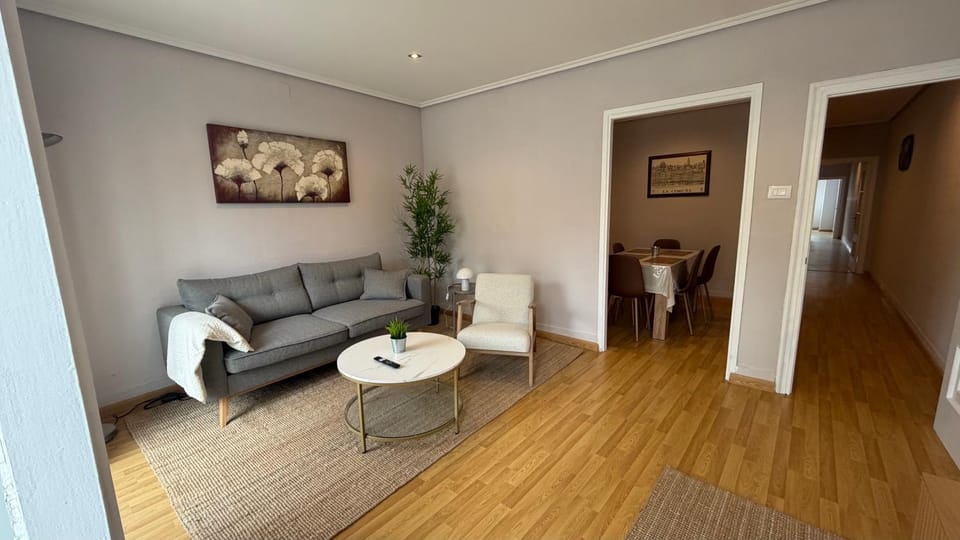 Betanzos Historic Center Apartment in O Eume