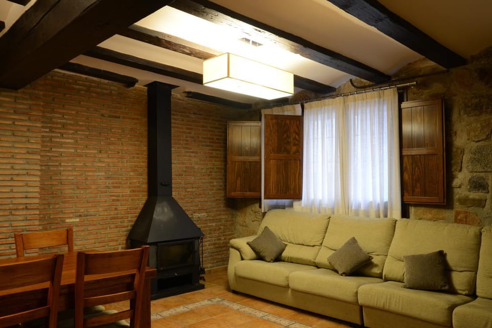 Casa Domingo House in Aragon