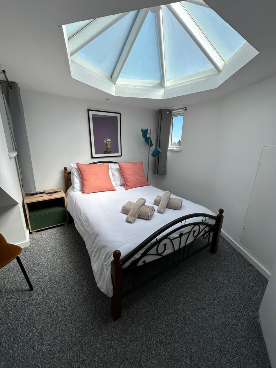 Shoreditch Hub - Stylish Private Rooms Bed and Breakfast in London Borough of Islington