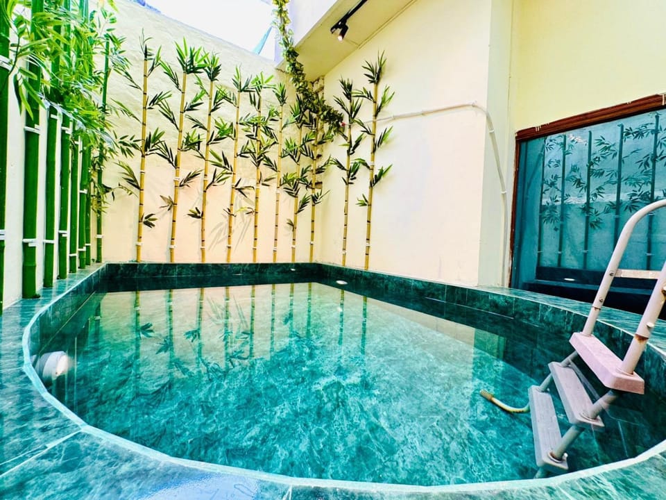 Cygnus Villa with Cocktail pool Villa in Noida