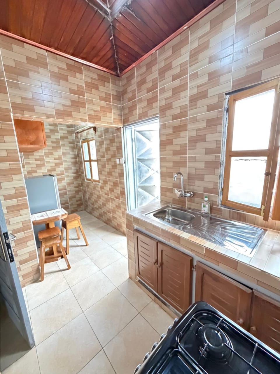 Appartement 2 chambres haut standing obobogo nsam wifi performant parking gratuit dans portail Apartment in Yaoundé