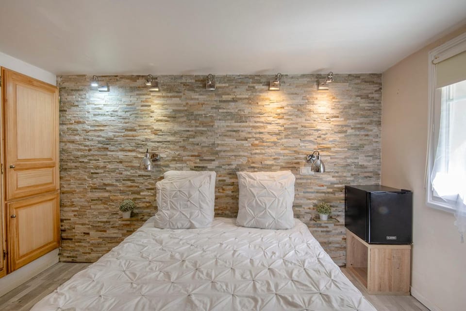 Studio near Old Port Panier and Station Apartment in Marseille